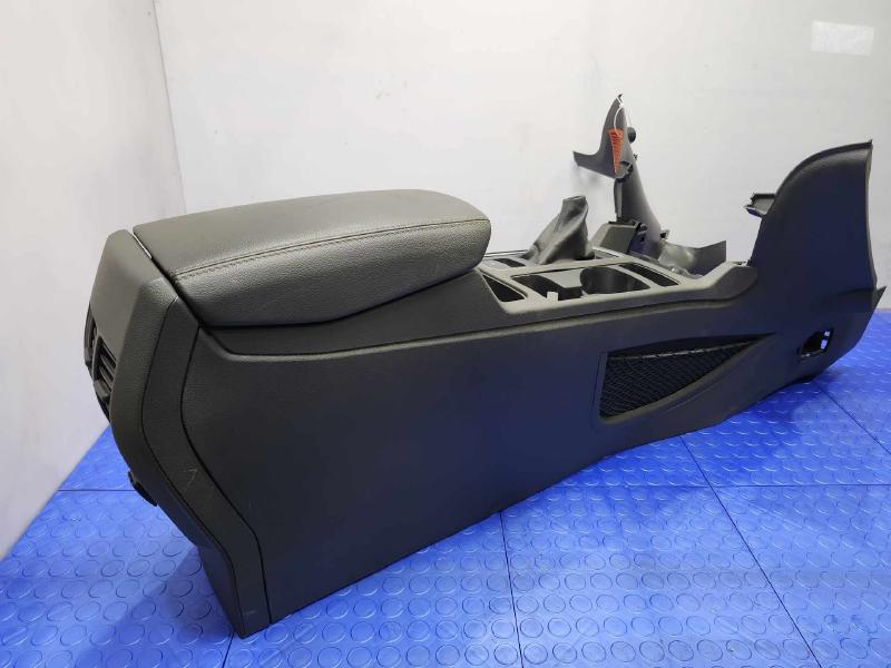 2018 Ford Escape Front Console
