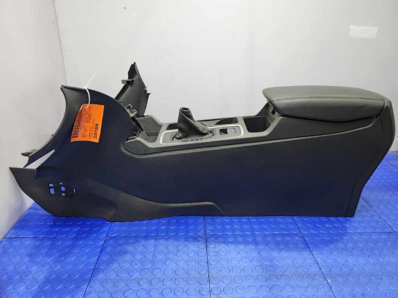 2018 Ford Escape Front Console