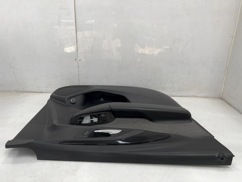 2021 Chevrolet Trailblazer Front Door Trim Panel
