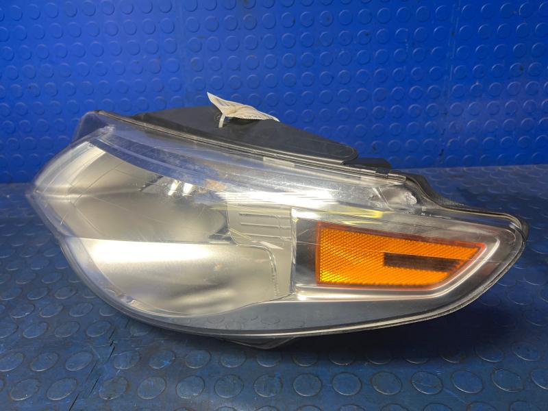 2011 Volkswagen CC Headlamp Assembly