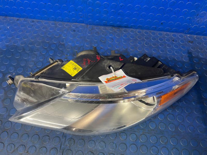 2011 Volkswagen CC Headlamp Assembly