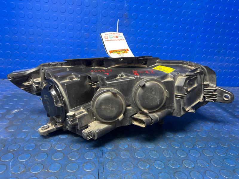 2011 Volkswagen CC Headlamp Assembly