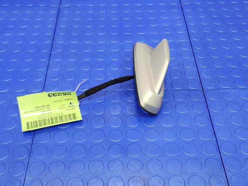 2015 Chevrolet Tahoe Antenna