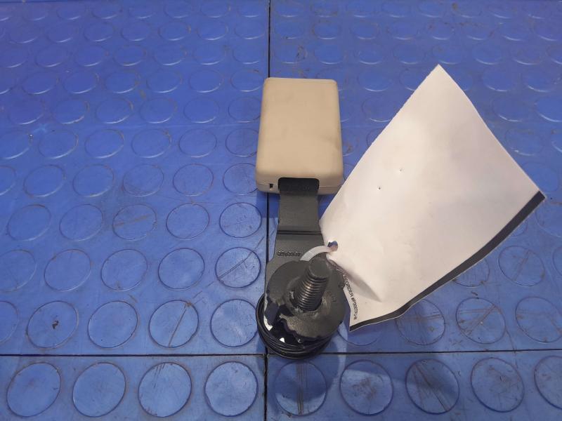 2017 GMC Acadia Rear Seat Belt