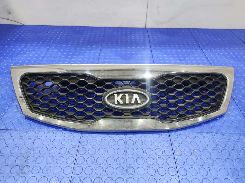 2011 Kia Sorento Grille