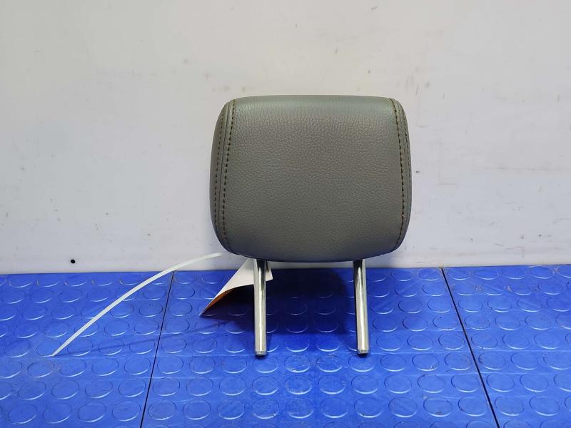 2012 Ford F-250 Super Duty Headrest