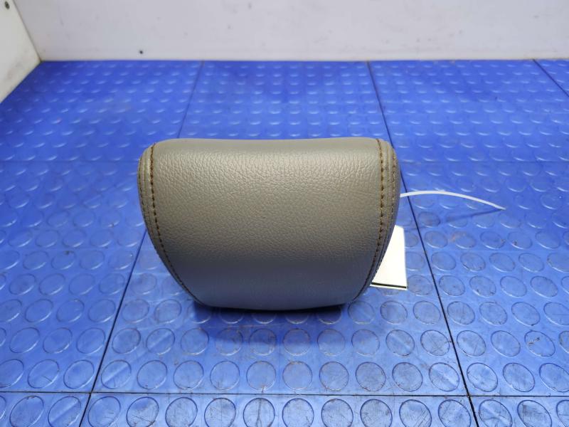 2012 Ford F-250 Super Duty Headrest