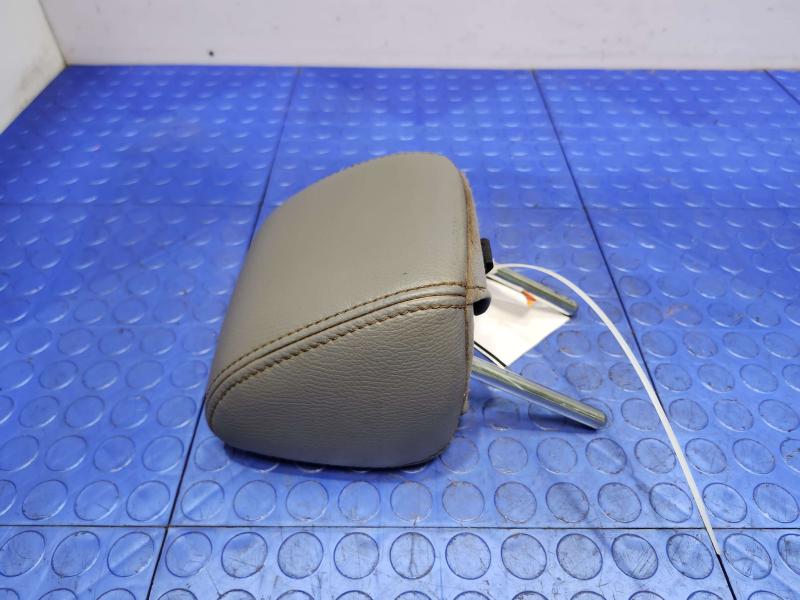 2012 Ford F-250 Super Duty Headrest