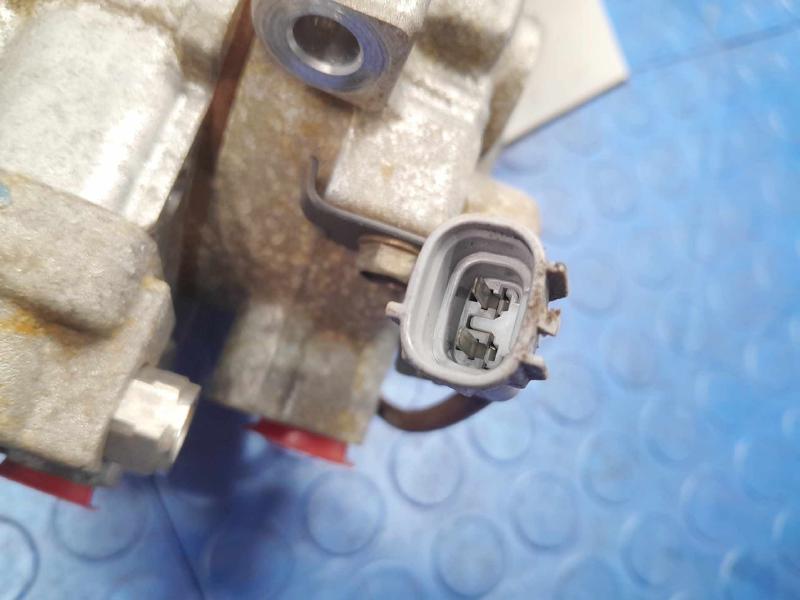 2013-2016 Subaru Legacy Outback 2.5L AC Compressor Assembly OEM 73111AJ03A