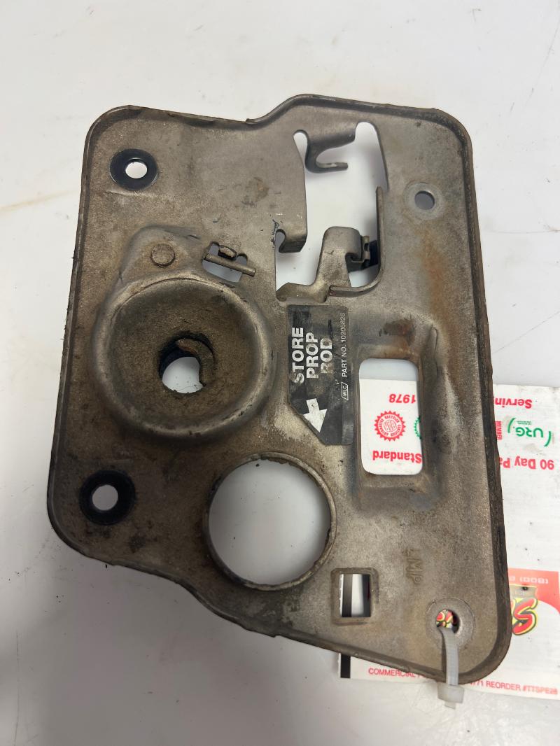 1996 Oldsmobile Ciera Hood Latch