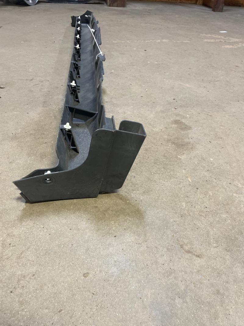 2015 Nissan Rogue Rocker Moulding