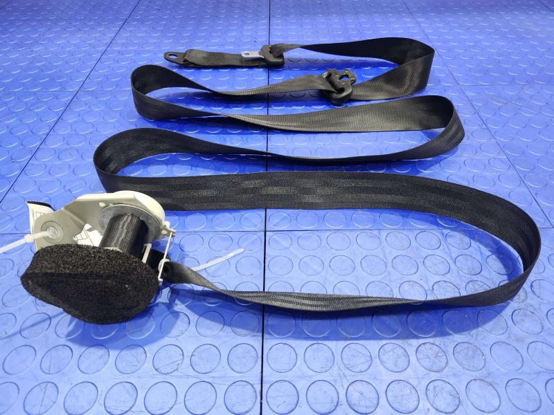 2020 Jeep Renegade Rear Seat Belt