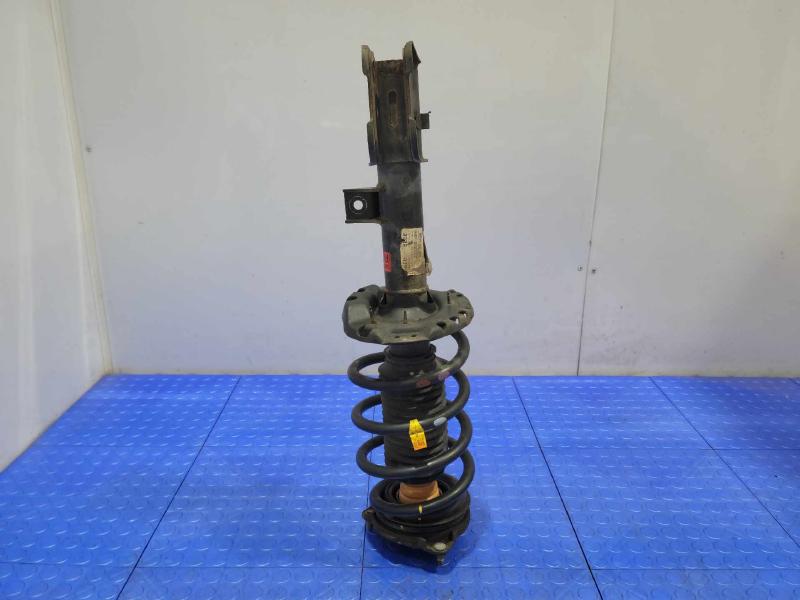 2016 Kia Sedona Strut Assembly