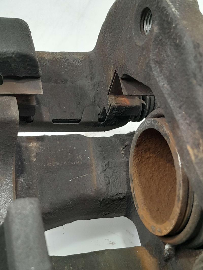 2014 Kia Sedona Caliper