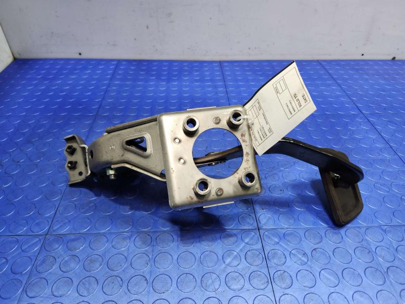 2018 Toyota Highlander Brake Pedal