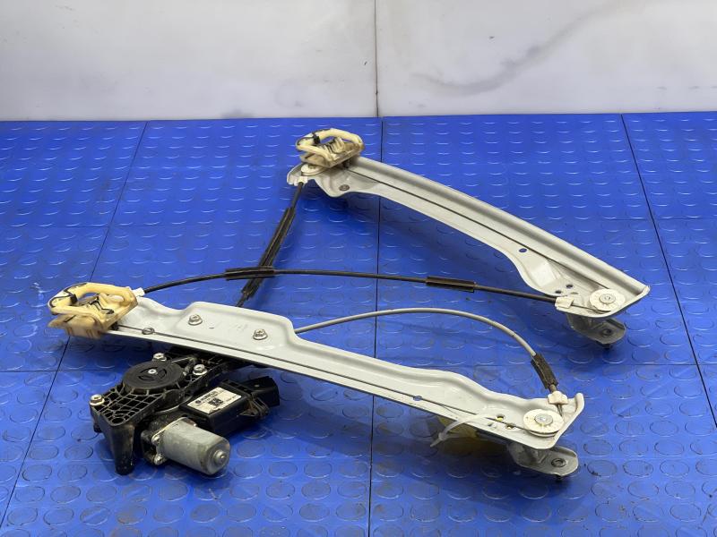 2020 GMC Terrain Front Door Regulator