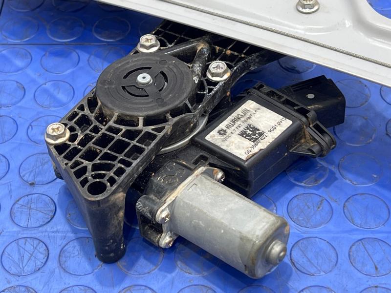 2020 GMC Terrain Front Door Regulator