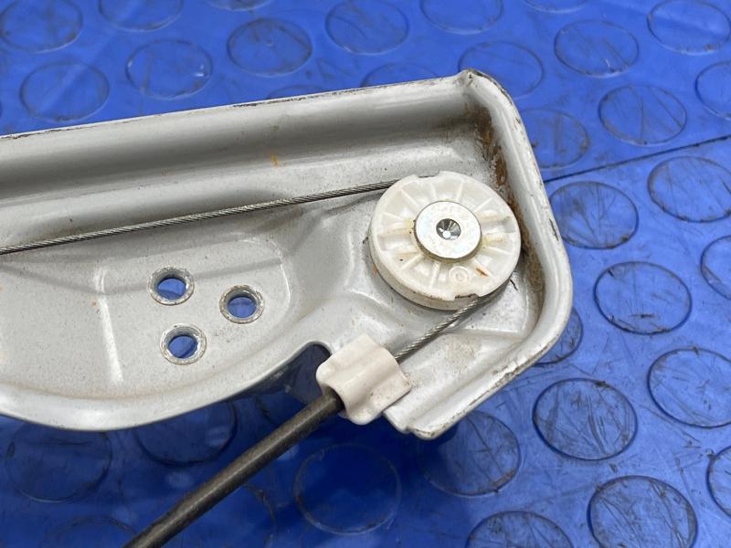 2020 GMC Terrain Front Door Regulator
