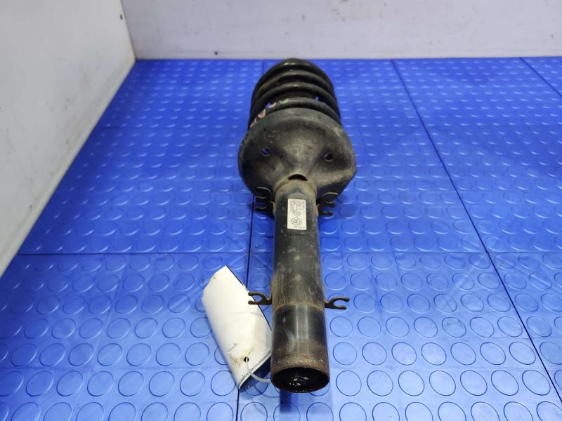 2005 Volkswagen Jetta Strut Assembly