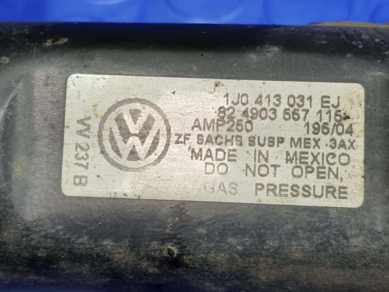 2005 Volkswagen Jetta Strut Assembly