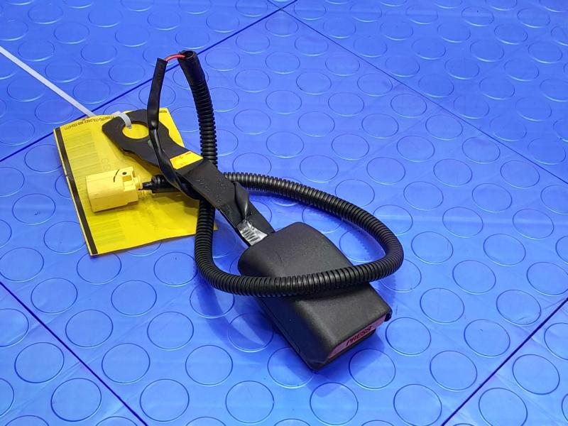 2016 Subaru Legacy Front Seat Belt