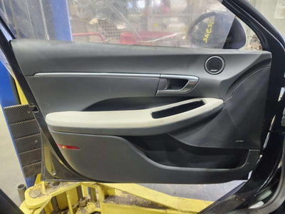 2022 Hyundai Sonata Front Door Trim Panel