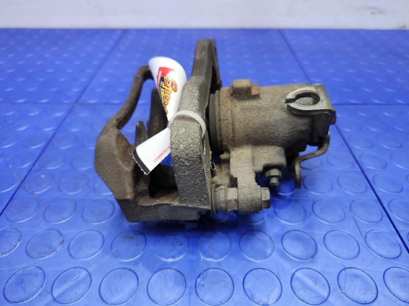 2009 Volkswagen Routan Caliper