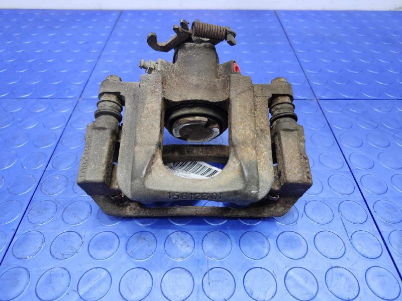 2009 Volkswagen Routan Caliper