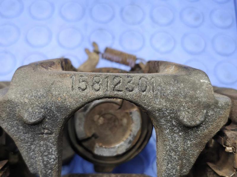 2009 Volkswagen Routan Caliper