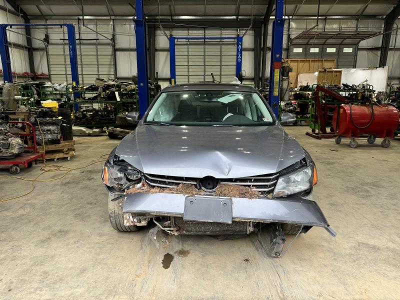 2014 Volkswagen Passat Back Glass/Window