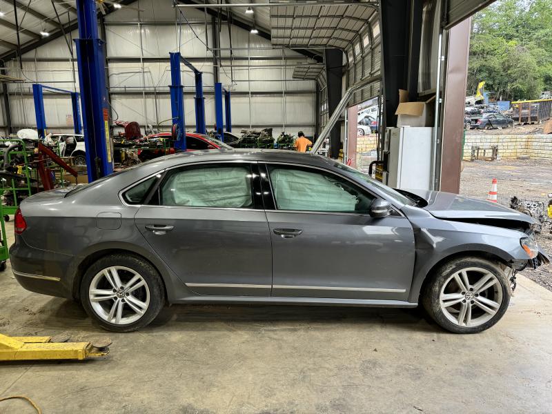 2014 Volkswagen Passat Back Glass/Window
