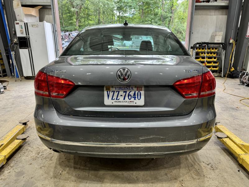 2014 Volkswagen Passat Back Glass/Window