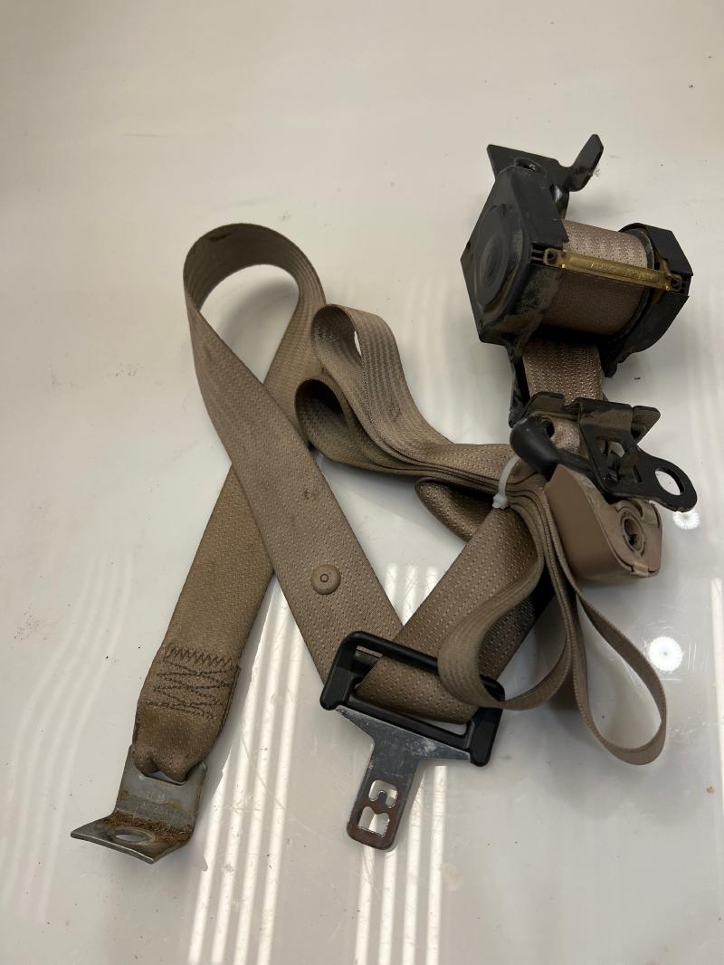 2002 Ford Explorer Front Seat Belt