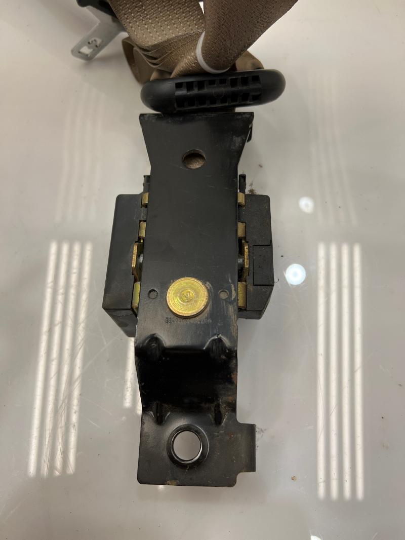 2002 Ford Explorer Front Seat Belt