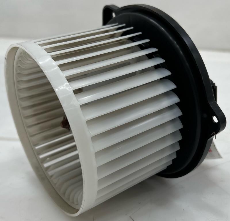 2014 - 2019 Kia Soul Heater AC Blower Motor OEM 97113B2000