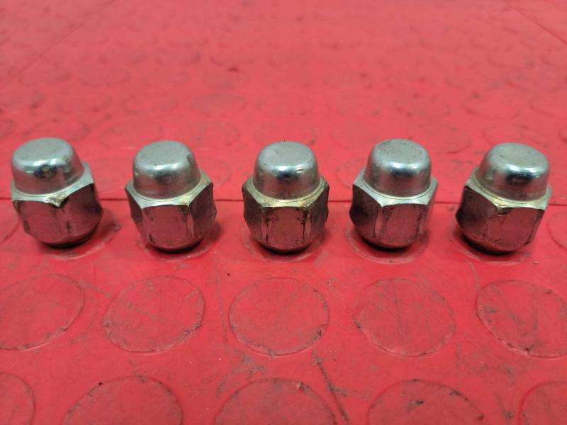2007 Toyota Tacoma Lug Nuts