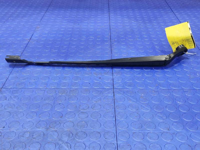 2016 Toyota Prius Wiper Arm