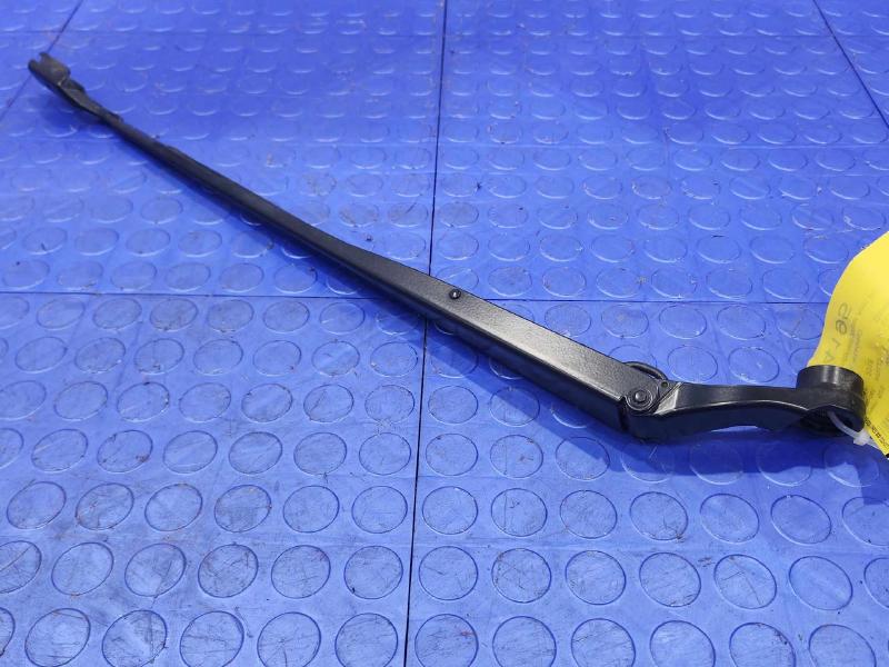 2016 Toyota Prius Wiper Arm