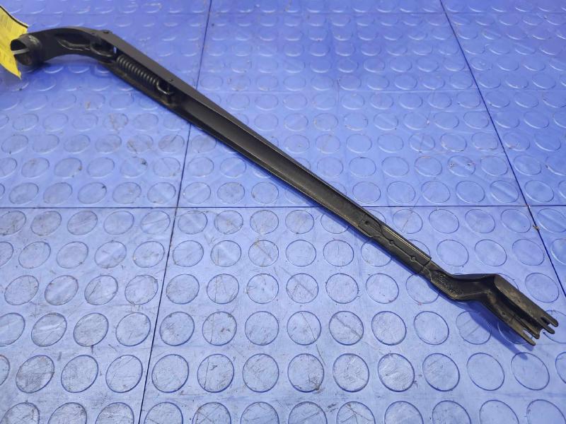 2016 Toyota Prius Wiper Arm