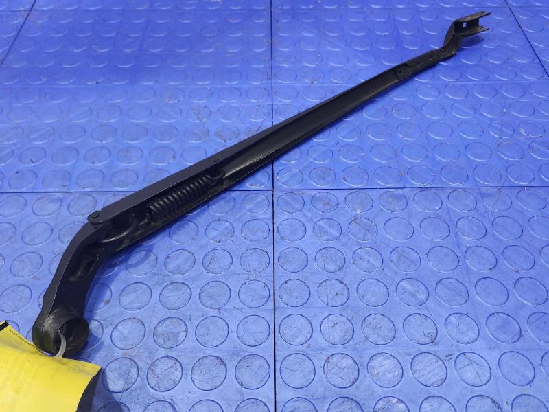 2016 Toyota Prius Wiper Arm