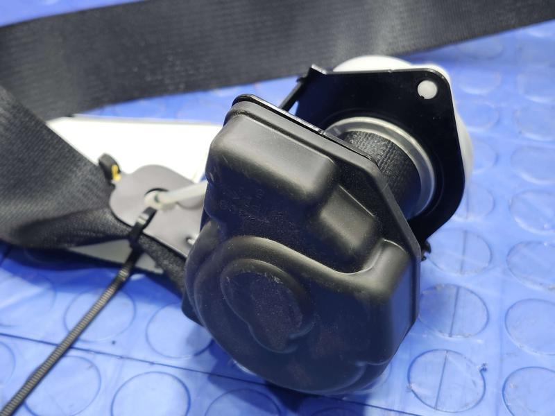 2015 Infiniti Q50 Rear Seat Belt