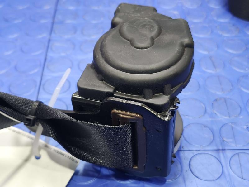 2015 Infiniti Q50 Rear Seat Belt