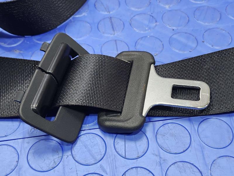 2015 Infiniti Q50 Rear Seat Belt