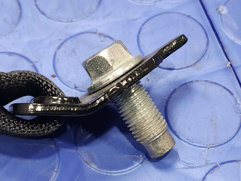 2015 Infiniti Q50 Rear Seat Belt