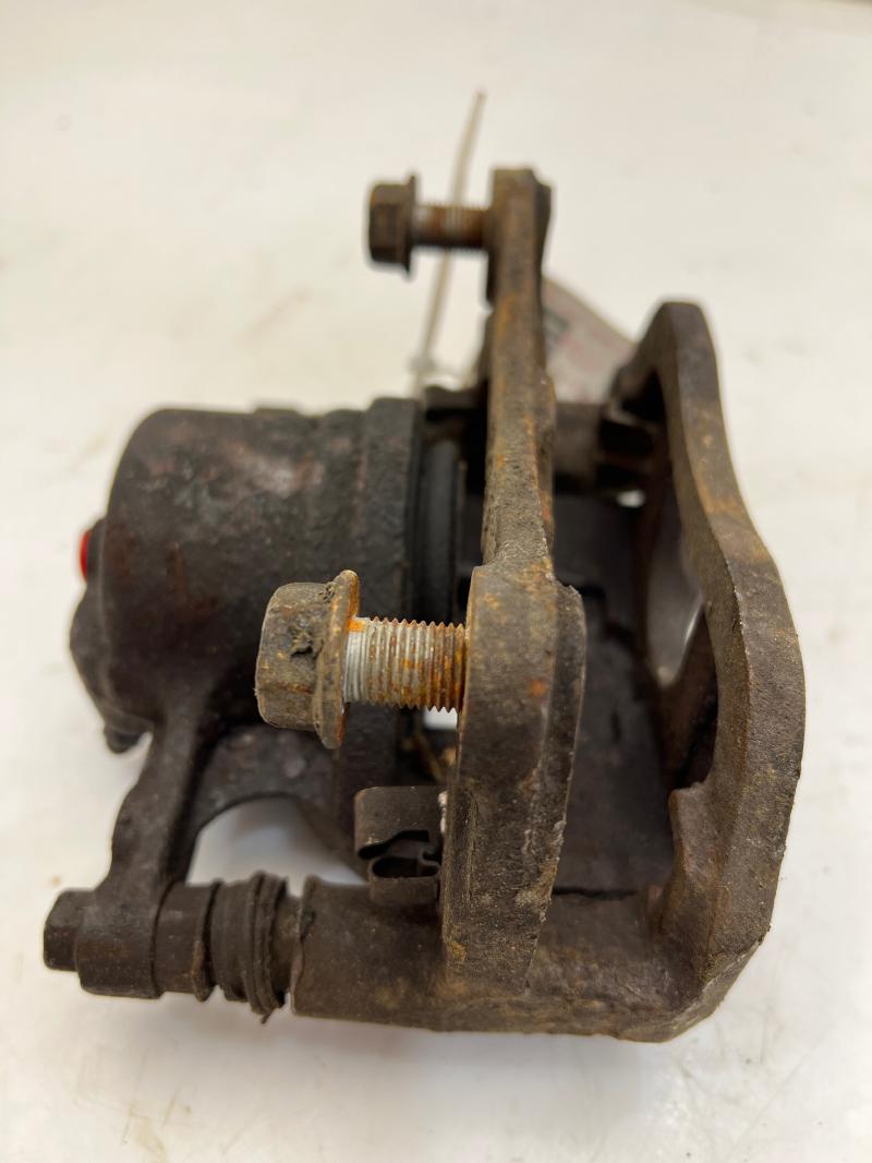 1996 - 2000 Toyota Rav4 Front Brake Caliper LH Driver Side OEM 4775042010
