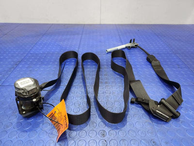 2015 Chrysler 200 Front Seat Belt