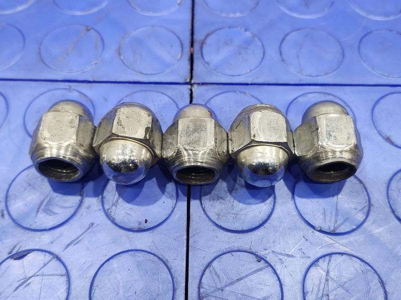 2012 Subaru Legacy Lug Nuts