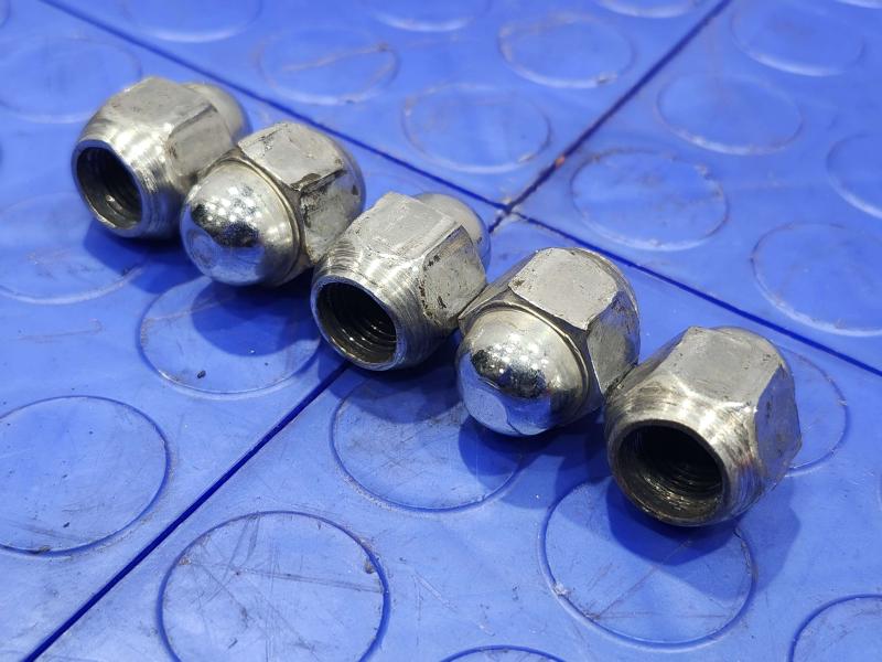 2012 Subaru Legacy Lug Nuts