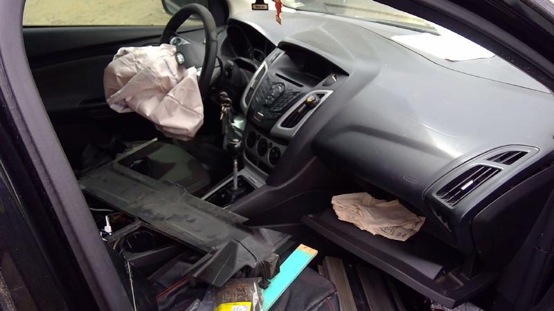 2013 Ford Focus Center Pillar