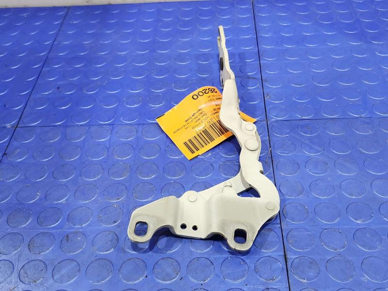 2008 BMW 128i Hood Hinge
